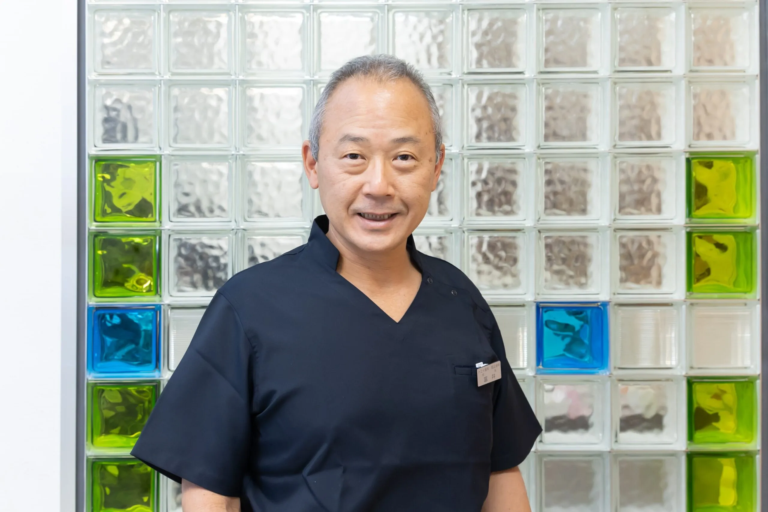 院長 冨井真左信