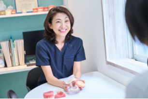 副院長 冨井明子